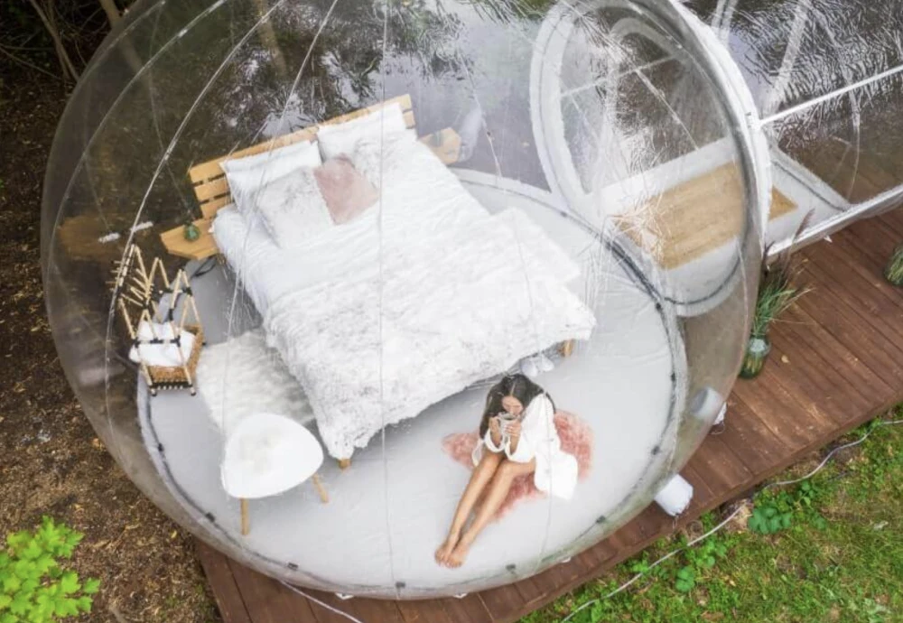 large bubble tent